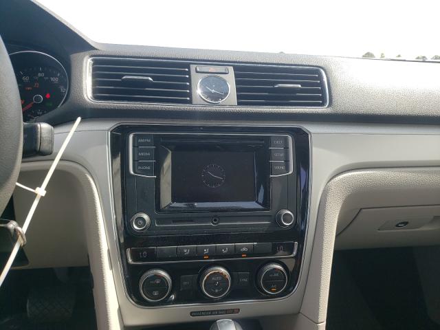 Photo 9 from auction – 2016 VOLKSWAGEN PASSAT S with VIN 1VWAS7A34GC018426