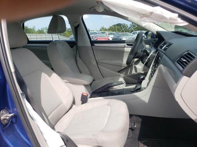 Photo 5 from auction – 2016 VOLKSWAGEN PASSAT S with VIN 1VWAS7A34GC018426