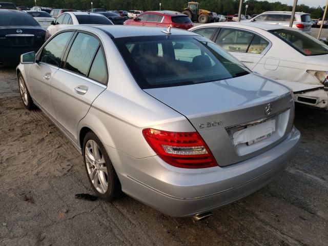 Photo 3 from auction – 2012 MERCEDES-BENZ C 300 4MAT with VIN WDDGF8BB5CA648707