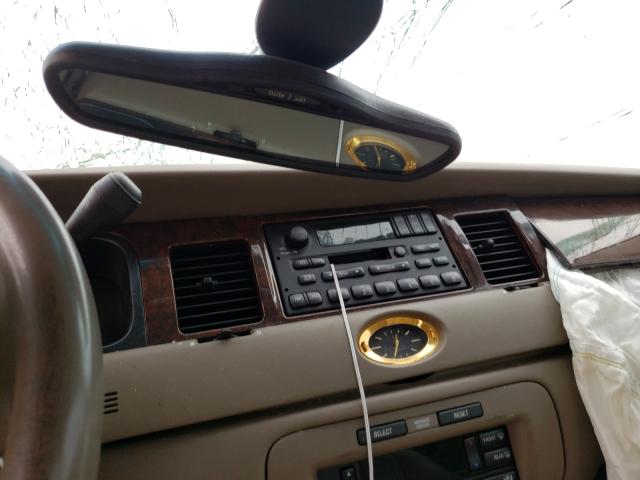 Photo 9 from auction – 2000 LINCOLN TOWN CAR C with VIN 1LNHM83W0YY783948