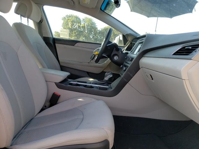 Photo 5 from auction – 2017 HYUNDAI SONATA SE with VIN 5NPE24AF7HH487898