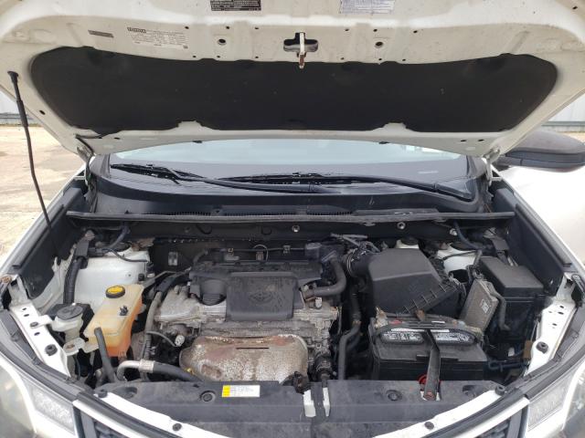 Photo 7 from auction – 2013 TOYOTA RAV4 LE with VIN 2T3BFREV8DW106309