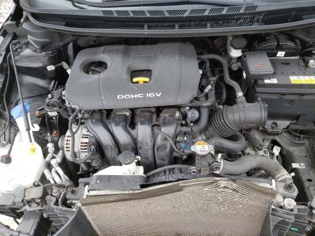 Photo 7 from auction – 2017 KIA FORTE LX with VIN 3KPFK4A7XHE043142