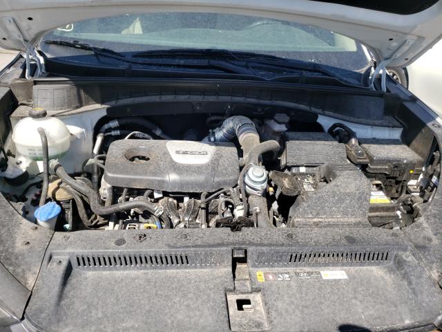 Photo 7 from auction – 2017 HYUNDAI TUCSON LIM with VIN KM8J3CA25HU285100