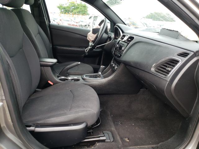 Photo 5 from auction – 2013 CHRYSLER 200 TOURIN with VIN 1C3CCBBG0DN527771