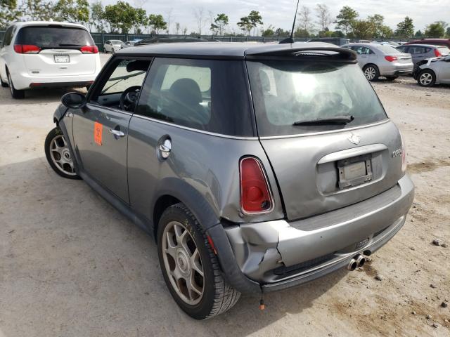 Photo 3 from auction – 2005 MINI COOPER S with VIN WMWRE33565TG98122