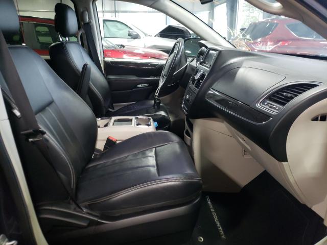 Photo 5 from auction – 2013 CHRYSLER TOWN & COU with VIN 2C4RC1BG1DR708817