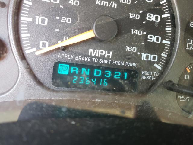 Photo 8 from auction – 2002 CHEVROLET SUBURBAN K with VIN 3GNFK16Z92G201367