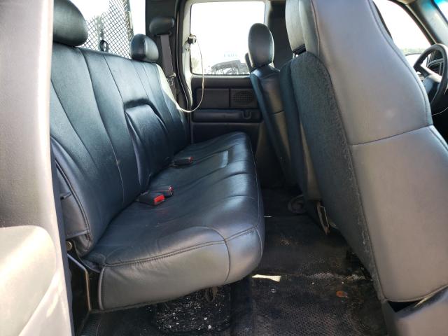 Photo 6 from auction – 2002 CHEVROLET SILVERADO with VIN 1GCHK29U92E223304