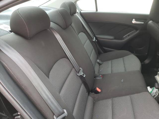 Photo 6 from auction – 2017 KIA FORTE LX with VIN 3KPFK4A7XHE043142