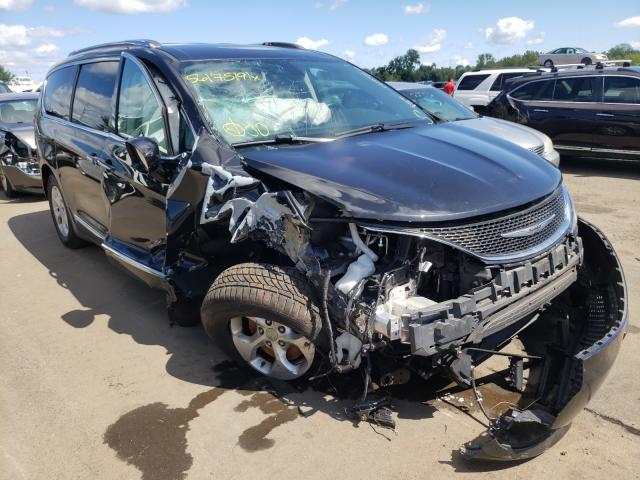 CHRYSLER PACIFICA T 2017 with VIN 2C4RC1EG1HR840283 - Photo from auction