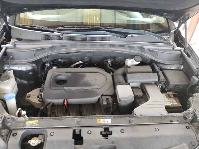 Photo 7 from auction – 2017 HYUNDAI SANTA FE S with VIN 5NMZU3LB4HH019396