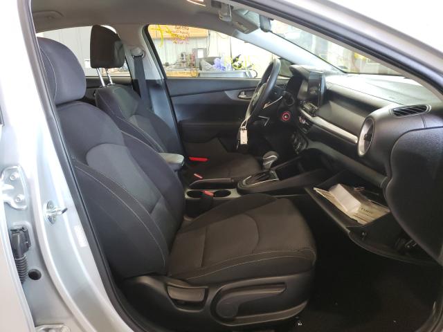 Photo 5 from auction – 2021 KIA FORTE FE with VIN 3KPF24AD1ME376233