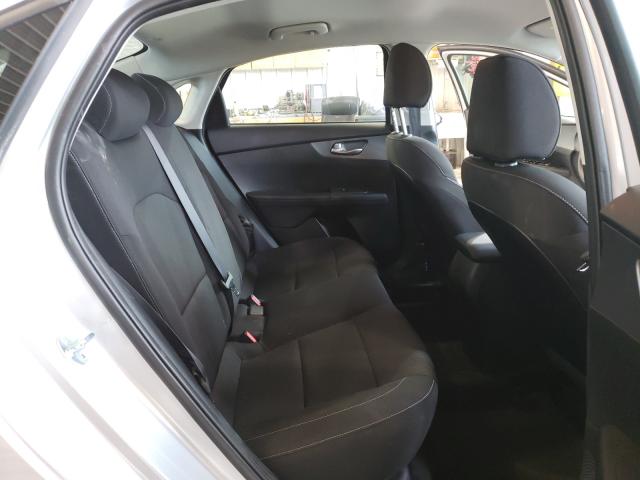 Photo 6 from auction – 2021 KIA FORTE FE with VIN 3KPF24AD1ME376233