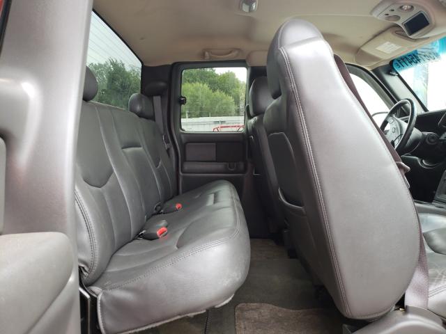 Photo 6 from auction – 2003 CHEVROLET SILVERADO with VIN 2GCEK19N931401432