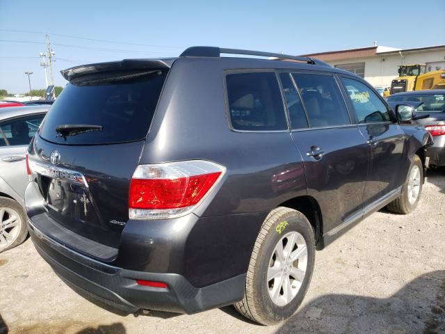 Foto 4 de la subasta – 2013 TOYOTA HIGHLANDER con VIN 5TDBK3EH0DS254880