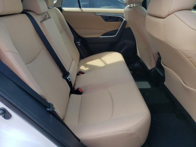 Photo 6 from auction – 2019 TOYOTA RAV4 LE with VIN 2T3K1RFV0KW042910