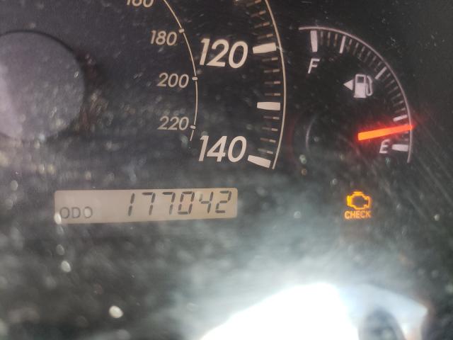 Photo 8 from auction – 2005 TOYOTA CAMRY LE with VIN 4T1BF30K35U614174