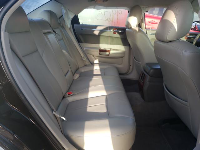 Photo 6 from auction – 2010 CHRYSLER 300 TOURIN with VIN 2C3CK5CV0AH161882