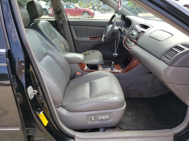 Photo 5 from auction – 2005 TOYOTA CAMRY LE with VIN 4T1BF30K35U614174