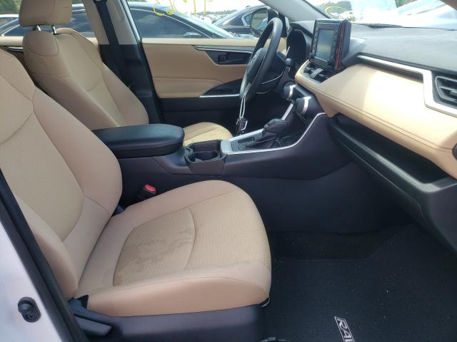 Photo 5 from auction – 2019 TOYOTA RAV4 LE with VIN 2T3K1RFV0KW042910