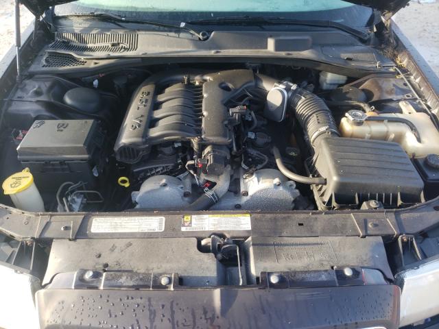 Photo 7 from auction – 2010 CHRYSLER 300 TOURIN with VIN 2C3CK5CV0AH161882