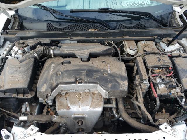 Photo 7 from auction – 2017 CHEVROLET IMPALA LT with VIN 2G1105SA5H9158397