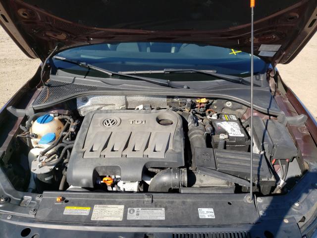 Photo 7 from auction – 2012 VOLKSWAGEN PASSAT SEL with VIN 1VWCN7A39CC108231