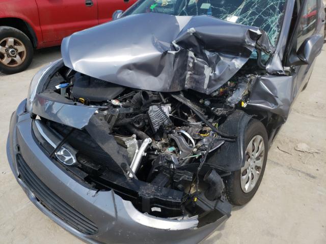 Photo 9 from auction – 2017 HYUNDAI ACCENT SE with VIN KMHCT5AE2HU330797