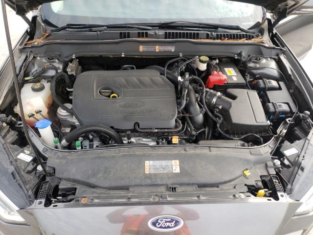 Photo 7 from auction – 2017 FORD FUSION SE with VIN 3FA6P0HD1HR102941