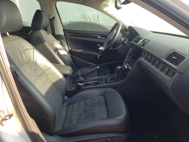 Photo 5 from auction – 2014 VOLKSWAGEN PASSAT SEL with VIN 1VWCS7A32EC033142