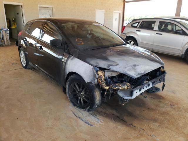 FORD FOCUS SE 2018 with VIN 1FADP3K26JL321625 - Photo from auction