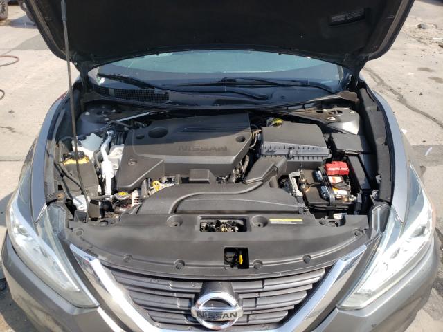 Photo 7 from auction – 2017 NISSAN ALTIMA 2.5 with VIN 1N4AL3AP3HC113997