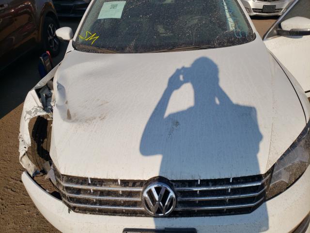 Photo 7 from auction – 2014 VOLKSWAGEN PASSAT SEL with VIN 1VWCS7A32EC033142