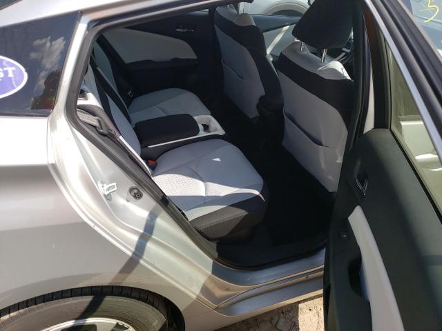 Photo 6 from auction – 2018 TOYOTA PRIUS PRIM with VIN JTDKARFP8J3093882