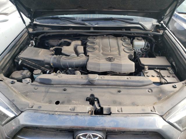 Photo 7 from auction – 2019 TOYOTA 4RUNNER with VIN JTEBU5JRXK5614028