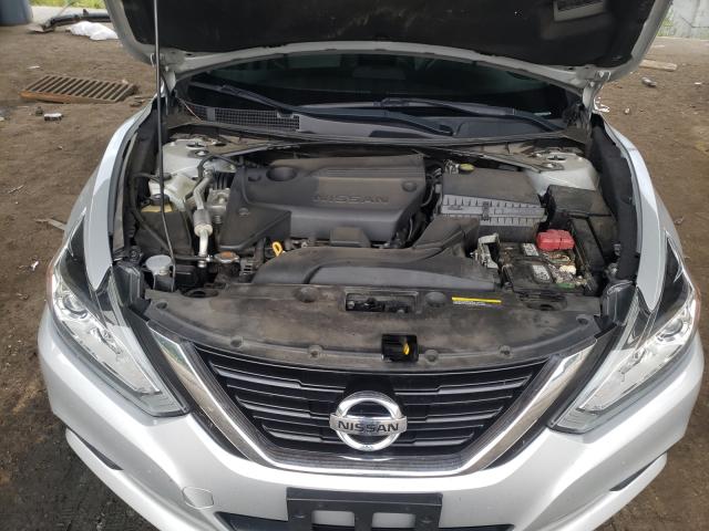Photo 7 from auction – 2017 NISSAN ALTIMA 2.5 with VIN 1N4AL3AP2HC207983