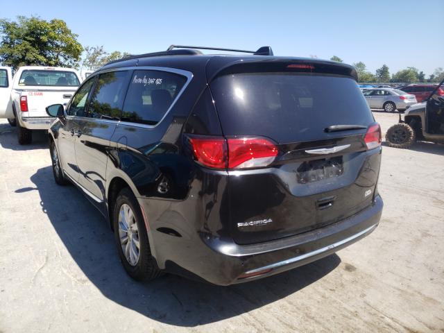 Photo 3 from auction – 2017 CHRYSLER PACIFICA T with VIN 2C4RC1BGXHR535255