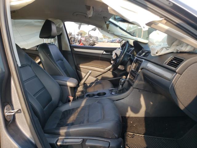Photo 5 from auction – 2015 VOLKSWAGEN PASSAT S with VIN 1VWAS7A33FC121111