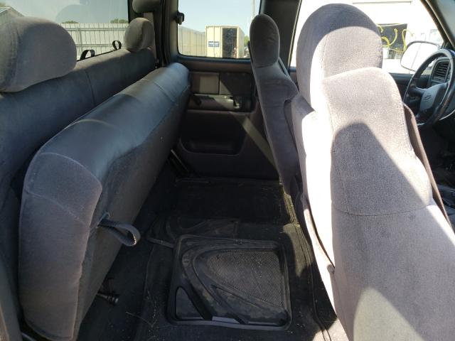 Photo 6 from auction – 2002 CHEVROLET SILVERADO with VIN 2GCEK19T121211038