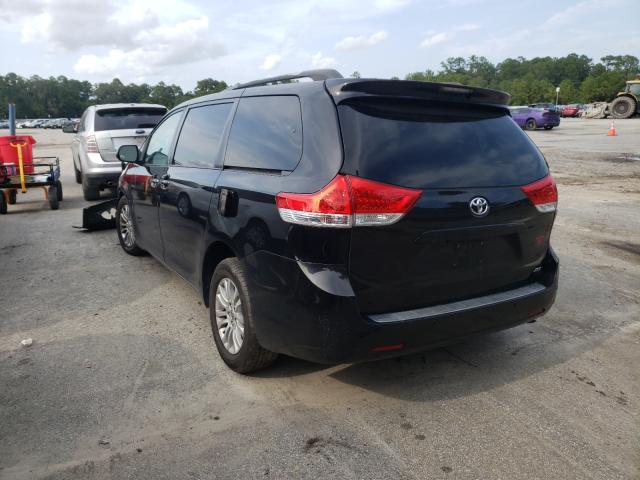 Photo 3 from auction – 2011 TOYOTA SIENNA XLE with VIN 5TDYK3DC9BS048860