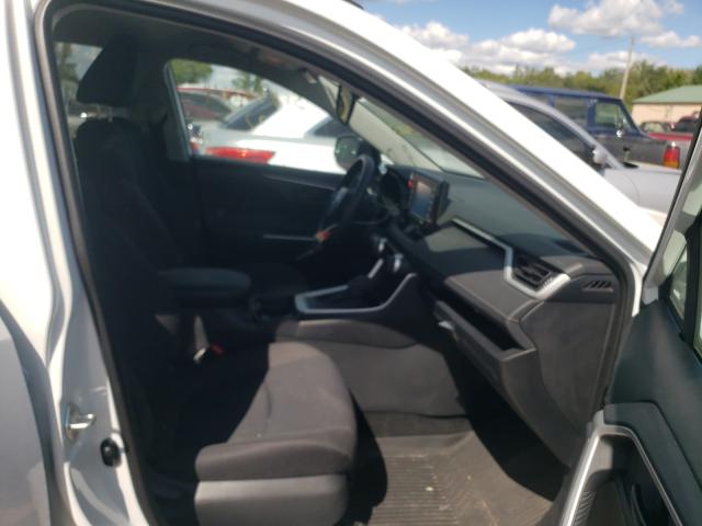 Photo 5 from auction – 2020 TOYOTA RAV4 LE with VIN 2T3H1RFV1LW093683