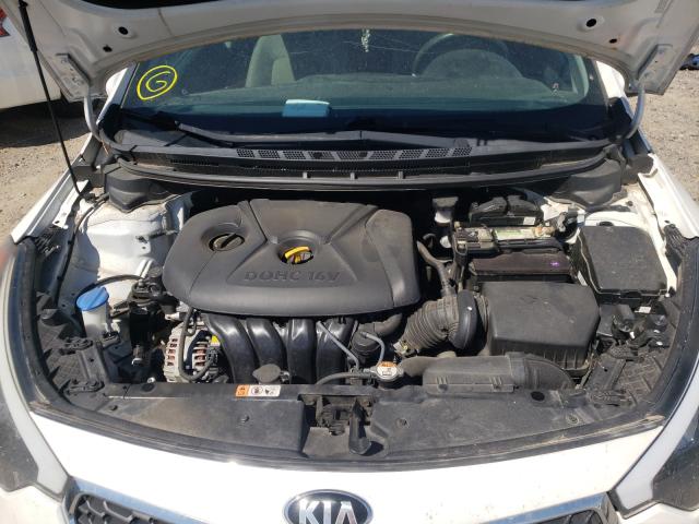 Photo 7 from auction – 2015 KIA FORTE LX with VIN KNAFX4A68F5273504