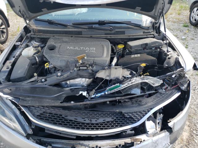Photo 7 from auction – 2015 CHRYSLER 200 C with VIN 1C3CCCCB0FN508469