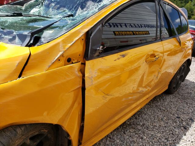 Photo 10 from auction – 2013 FORD FOCUS ST with VIN 1FADP3L92DL155135