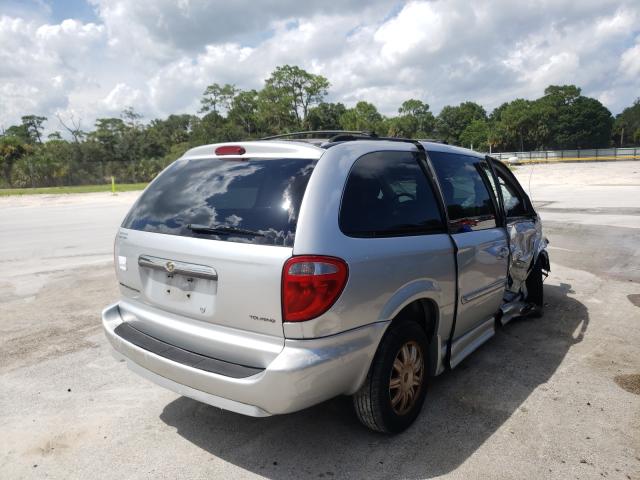 Photo 4 from auction – 2007 CHRYSLER TOWN & COU with VIN 2A4GP54L47R167614