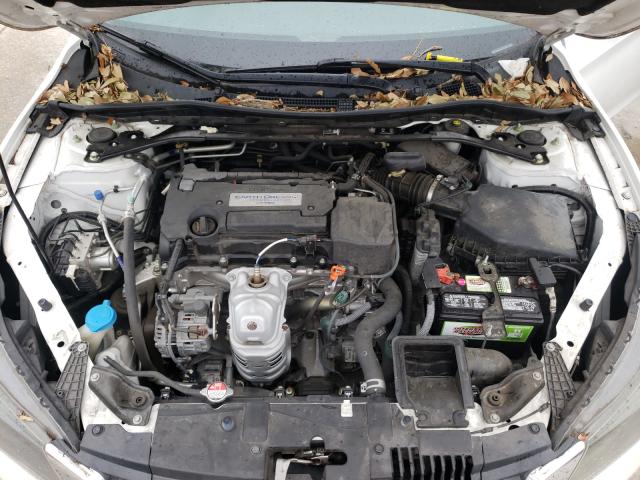 Photo 7 from auction – 2015 HONDA ACCORD SPO with VIN 1HGCR2F5XFA217657