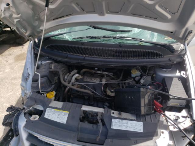 Photo 7 from auction – 2007 CHRYSLER TOWN & COU with VIN 2A4GP54L47R167614