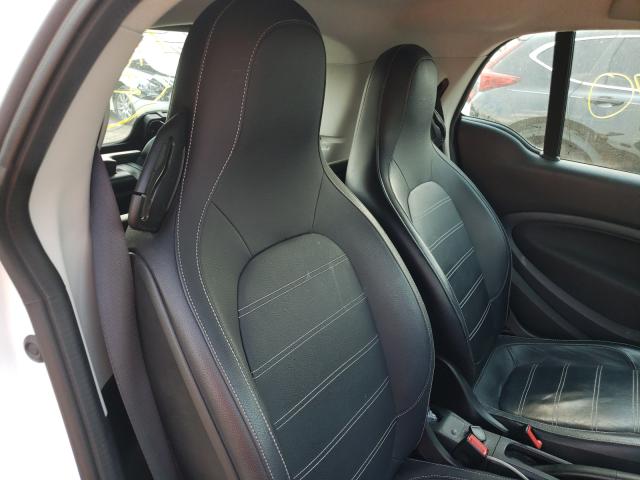 Photo 6 from auction – 2016 SMART FORTWO with VIN WMEFJ5DA8GK071468