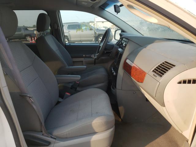 Photo 5 from auction – 2008 CHRYSLER TOWN & COU with VIN 2A8HR44H98R732461